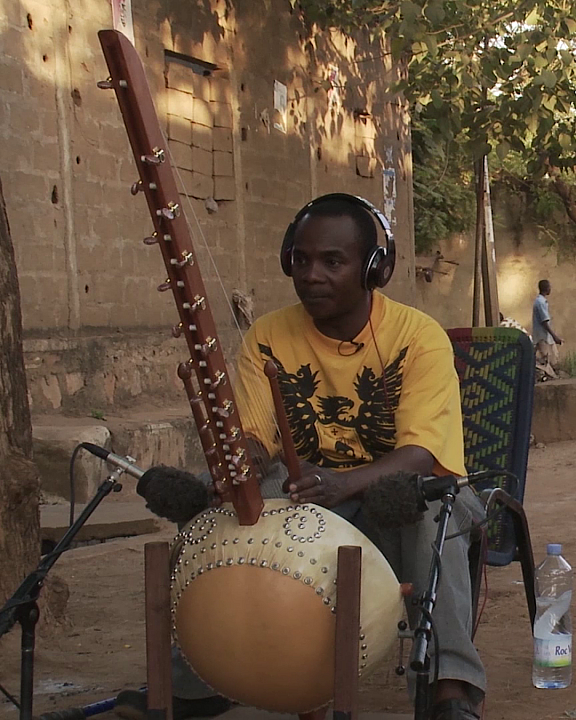 Toumani Diabaté Playing For Change