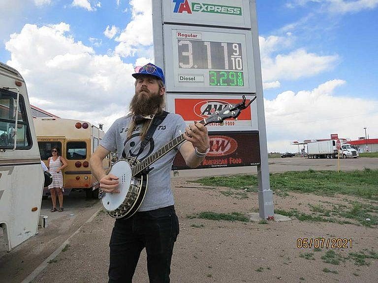 Music That Fills You Up Part2 Photo4