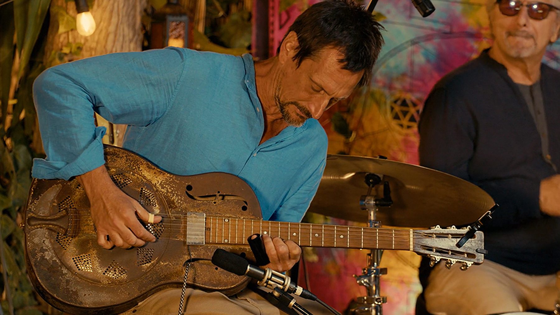Roberto Luti Further on Down the Road Thumb