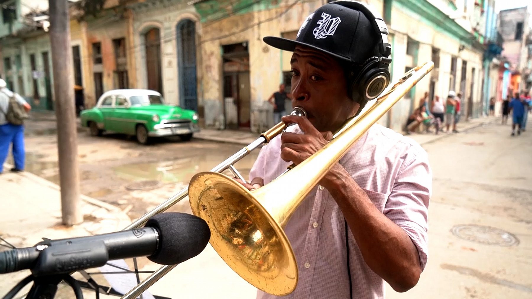 Thumbnail The mobile recording studio that made it all possible mp4 00 01 21 11 Still001